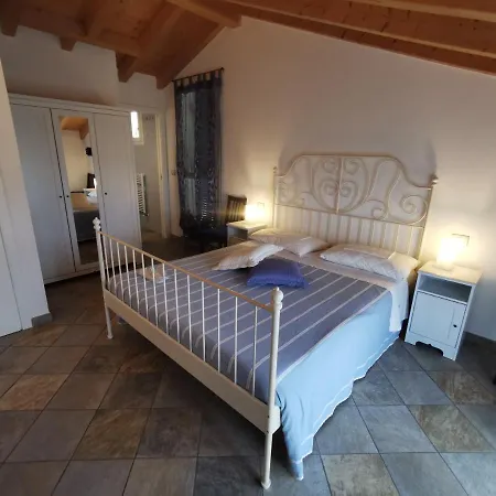 Le Fiabe Bed & Breakfast *